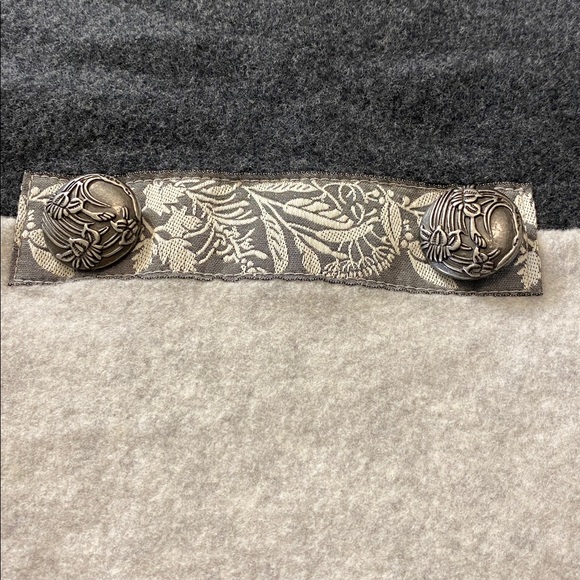 Althyrea Organic Cotton Gray Cardigan Made in Canada - Picture 7 of 8